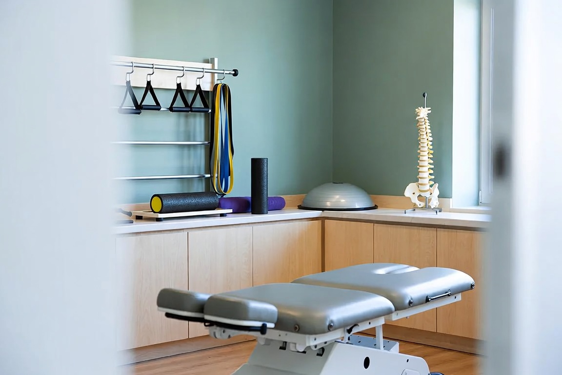 Federal work comp clinic treatment room in Daytona Beach, FL